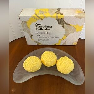 Avon Flowerfrost Collection Crescent‎ plate & 3 “sunny lemon” guest soaps